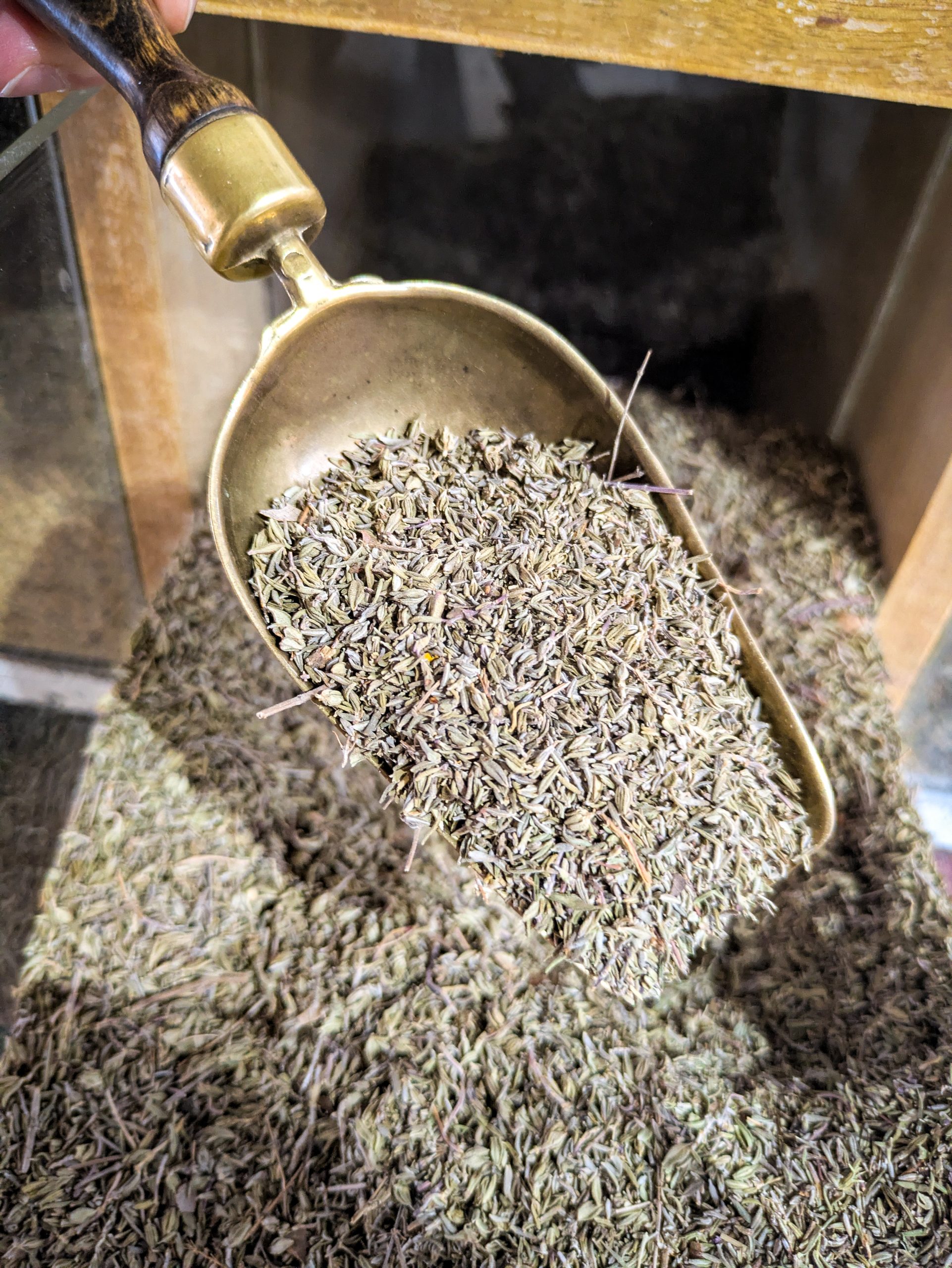 Thym séché bio en vrac pour infusion et usage culinaire
